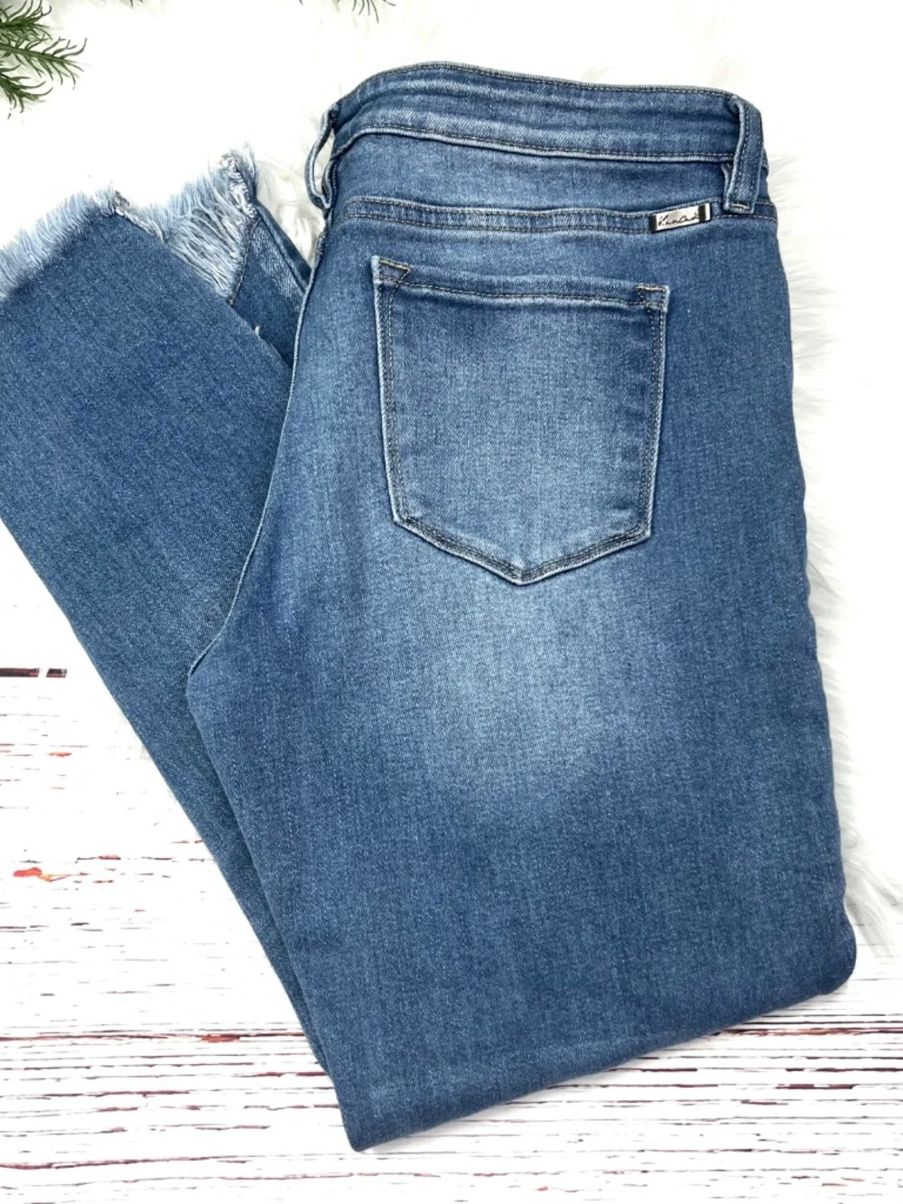 👖|•KANCAN•| Fun Fringe Skinny Cropped Jeans Size 31👖 - Picture 3 of 5